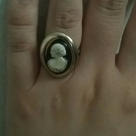 Vintage ring sarah coventry