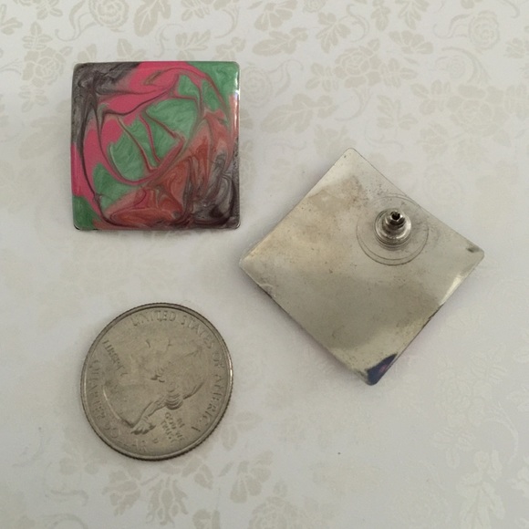 Vintage Square Paint Splatter Earrings - Picture 3 of 3
