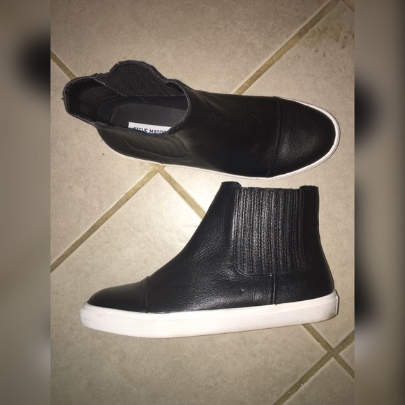 Steve Madden Sneakers
