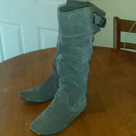 Winter boots - Picture 1 of 3