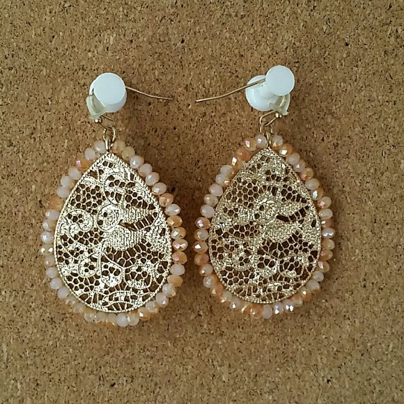 Francescas gold patterned earrings - Picture 1 of 2