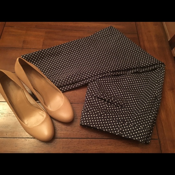 Ann Taylor Cambridge Crop Navy Polka Dot Capris