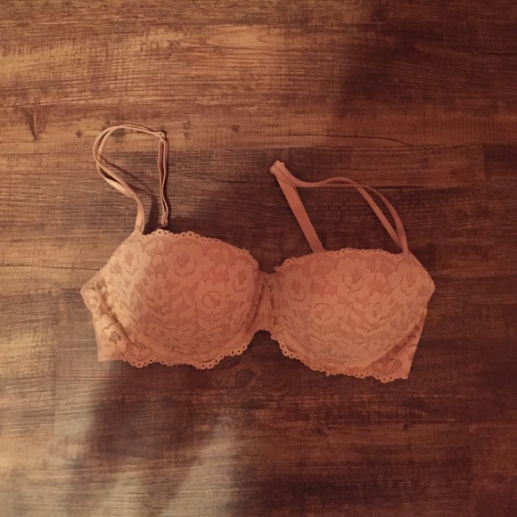 BRAND NEW NEVER WORN VS PINK LACE PUSH UP BRA