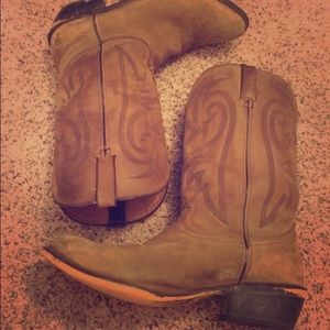 redhead cowboy boots