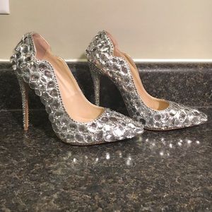 Bedazzled Cinderella inspired pumps! NWOT!!