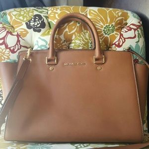 Michael Kors Leather Selma Bag Large