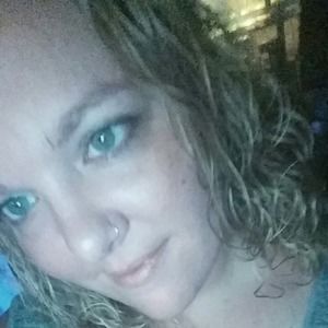 Meet your Posher, Lorena