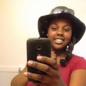 Meet your Posher, Candace