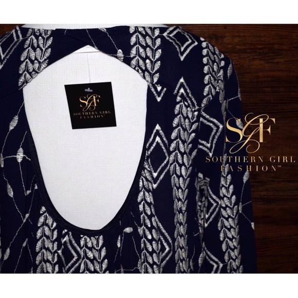 EMBROIDERED TOP Eyelet Classic Pretty Swing Blouse - Picture 4 of 4