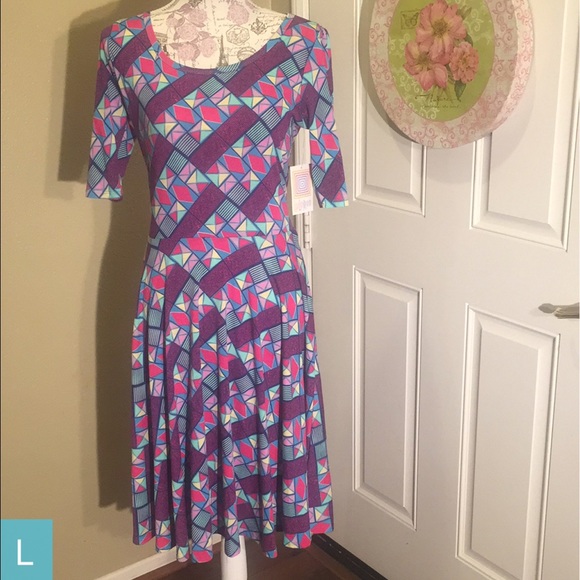 Great LuLaRoe Nicole dress!