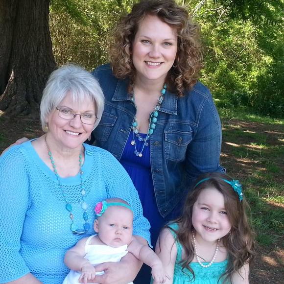 Meet your Posher, Laura - Picture 1 of 1