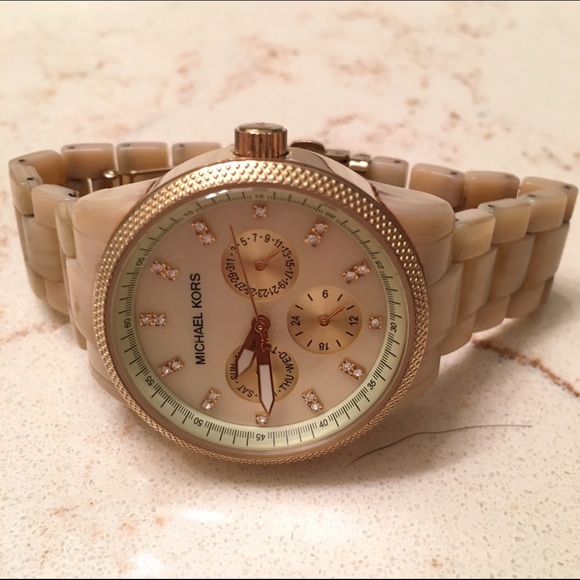Michael Kors Horn watch with Mother of Pearl face