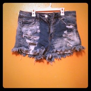 High waisted ripped American eagle shorts