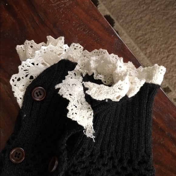 ‼️❌SOLD❌‼️Lace Boot Socks - Picture 3 of 4