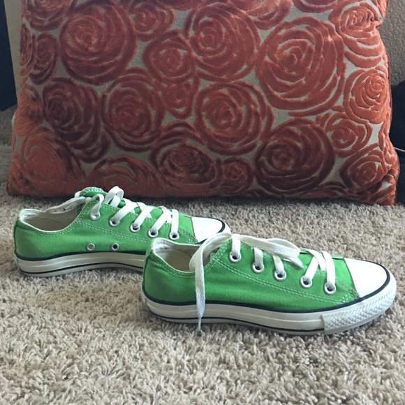 Green Converse - Picture 2 of 3