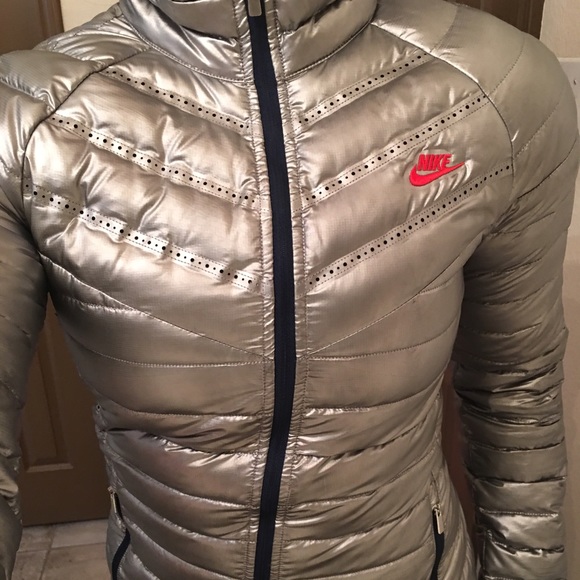 Nike Jackets & Blazers - ❌❌SOLD❌❌NIKE AEROLOFT SUMMIT 800 RUNNING JACKET