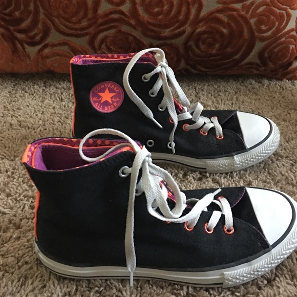 Converse - Picture 2 of 4