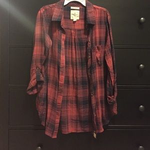 Plaid button-up