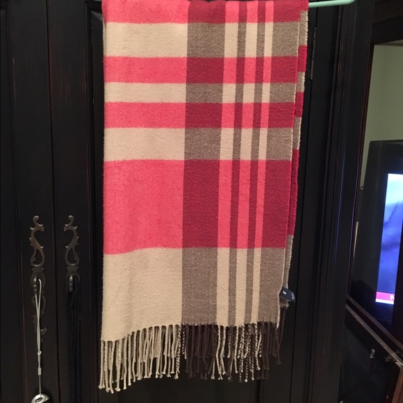 Gap plaid scarf