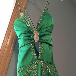 Emerald silk gown (pageants/prom)