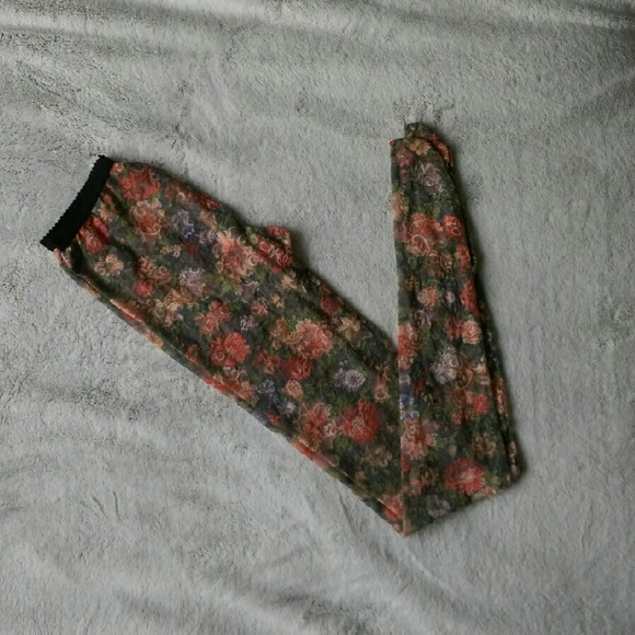 UO Floral Lace Tights