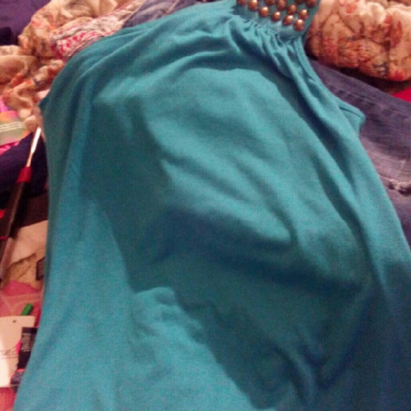 Shirts - Picture 2 of 4