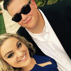 Meet your Posher, Leanna