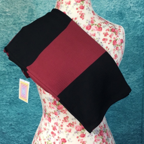 LuLaRoe Cassie skirt- striped design