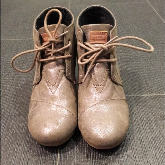Toms shoes