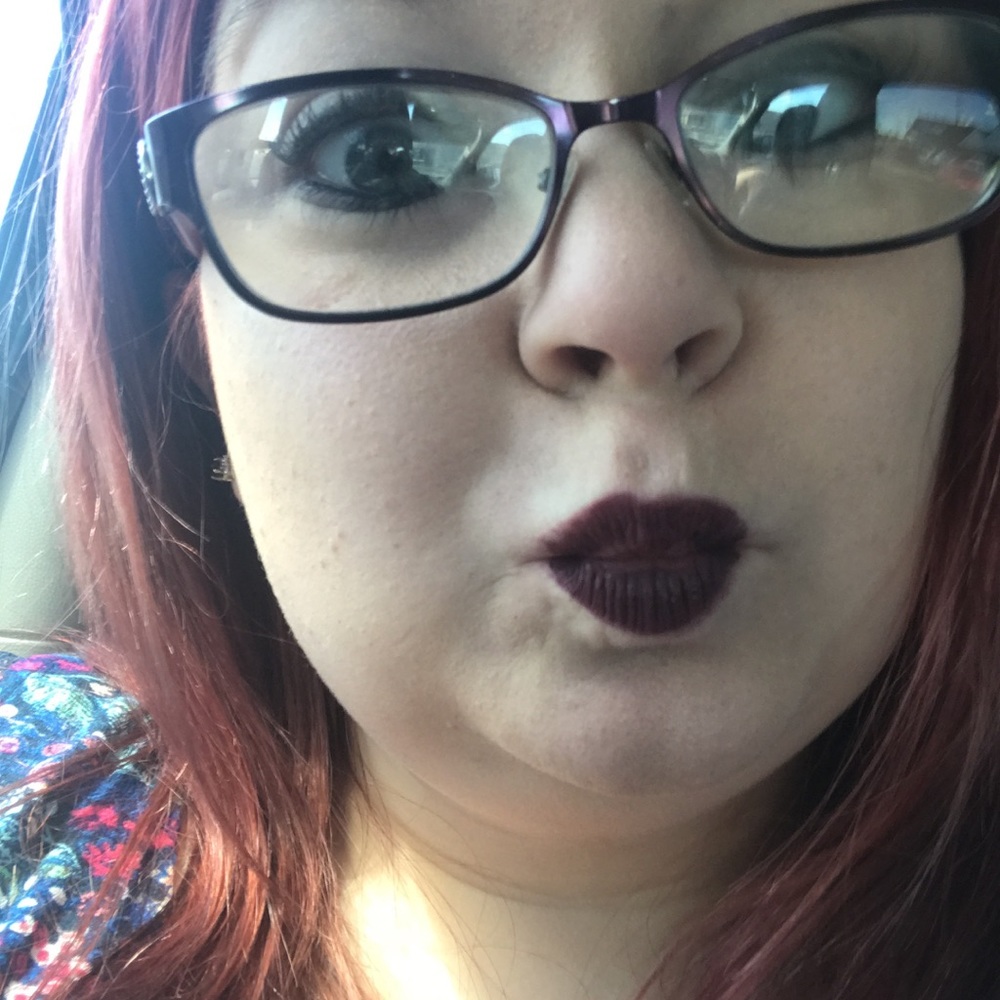 Meet your Posher, Adrienne