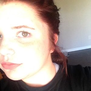 Meet your Posher, Abigail