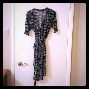 Black and white patterned wrap dress