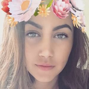 Meet your Posher, Sthefany