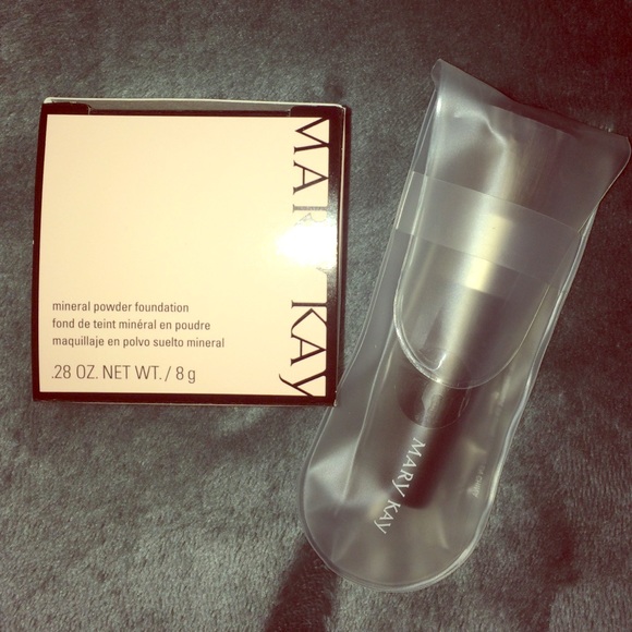 Mary Kay mineral powder foundation