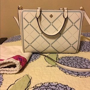 Tory Burch robinson crosshatch tote FINAL PRICE!