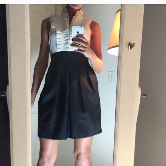🎉 BCBGMaxAzria Classic Tuxedo Style Dress 🎉 - Picture 1 of 3
