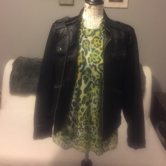 Top made by INC - Picture 1 of 4