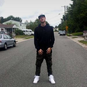 Meet your Posher, Bee