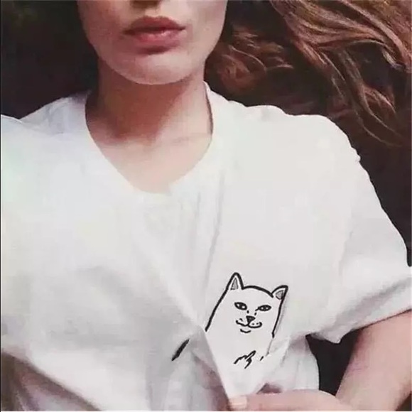 Basic Cat Tee 😽💕 - Picture 2 of 4