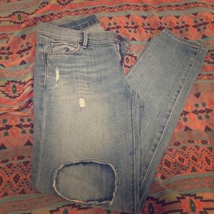 LOFT distressed skinny jean