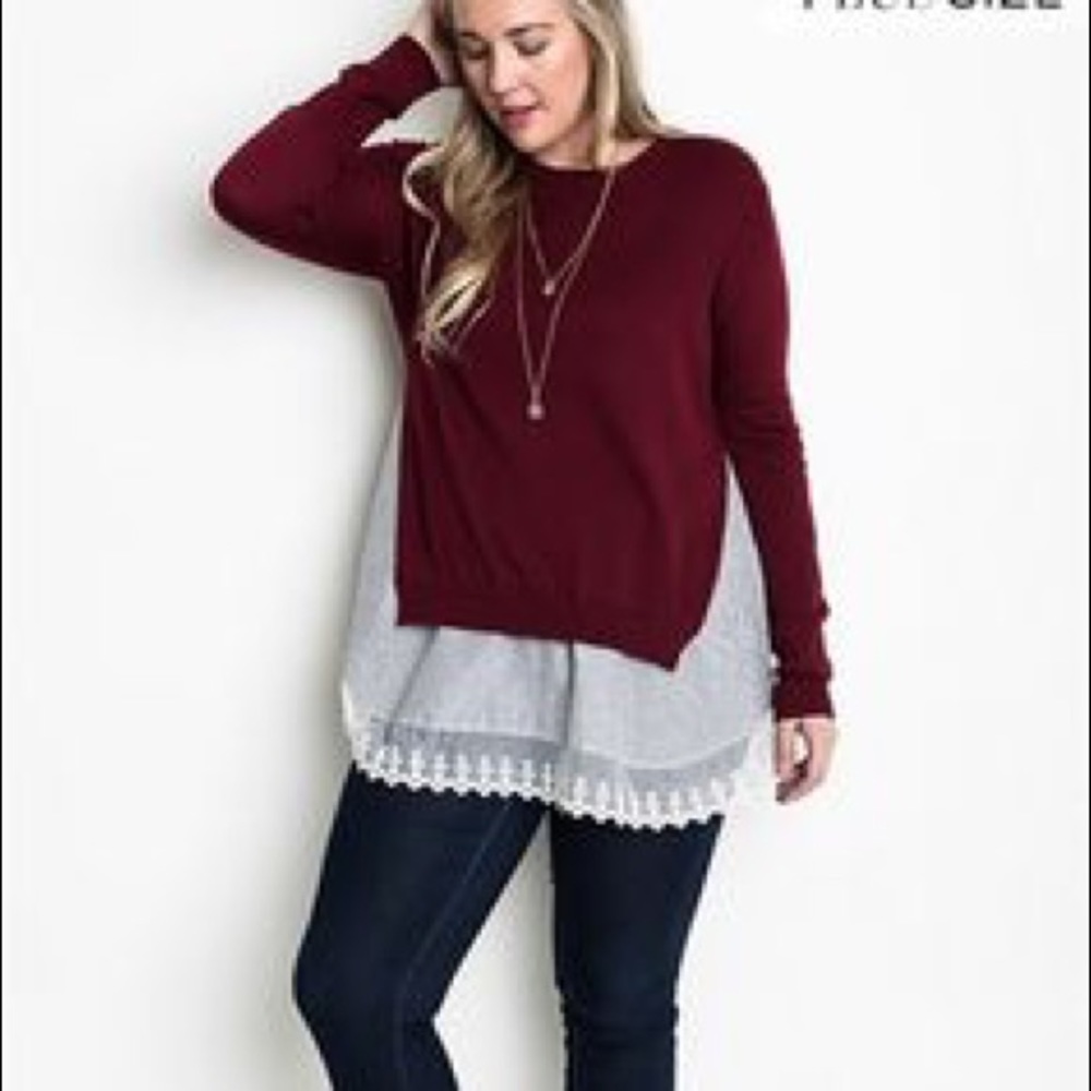 Umgee lace hem sweater