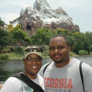 Meet your Posher, Ola-joe