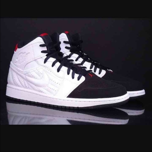 Women's Air Jordan 1 Retro 99 size 8