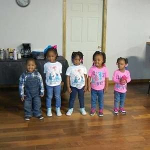 Meet your Posher, Sharon