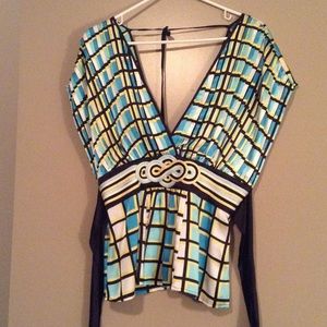 Bebe Silk beautiful top and white yellow black