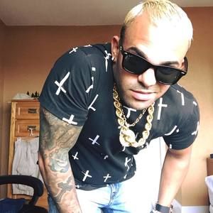 Meet your Posher, Reny