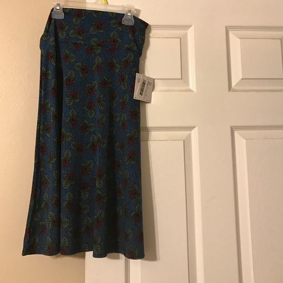 Lularoe azure skirt size small