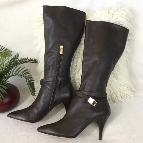 Vince Camuto BRAND NEW Brown leather tall boots - Picture 2 of 4