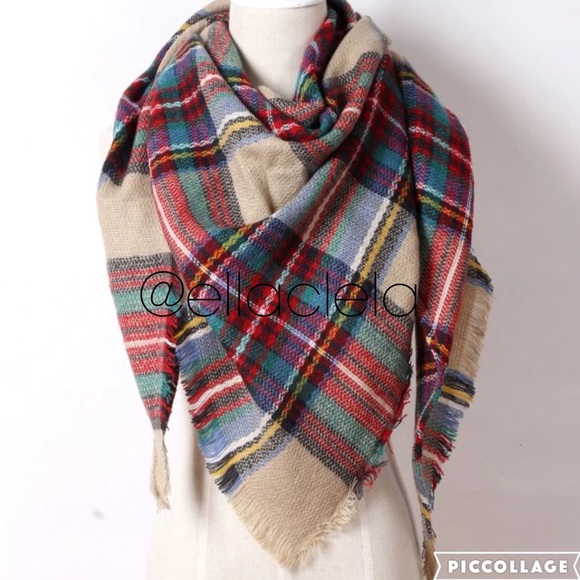Hottest Fashion Plaid Triangle Scarf Warm Holidays - Picture 3 of 7
