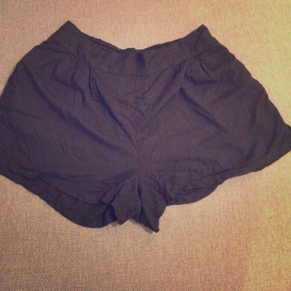 Cute black shorts
